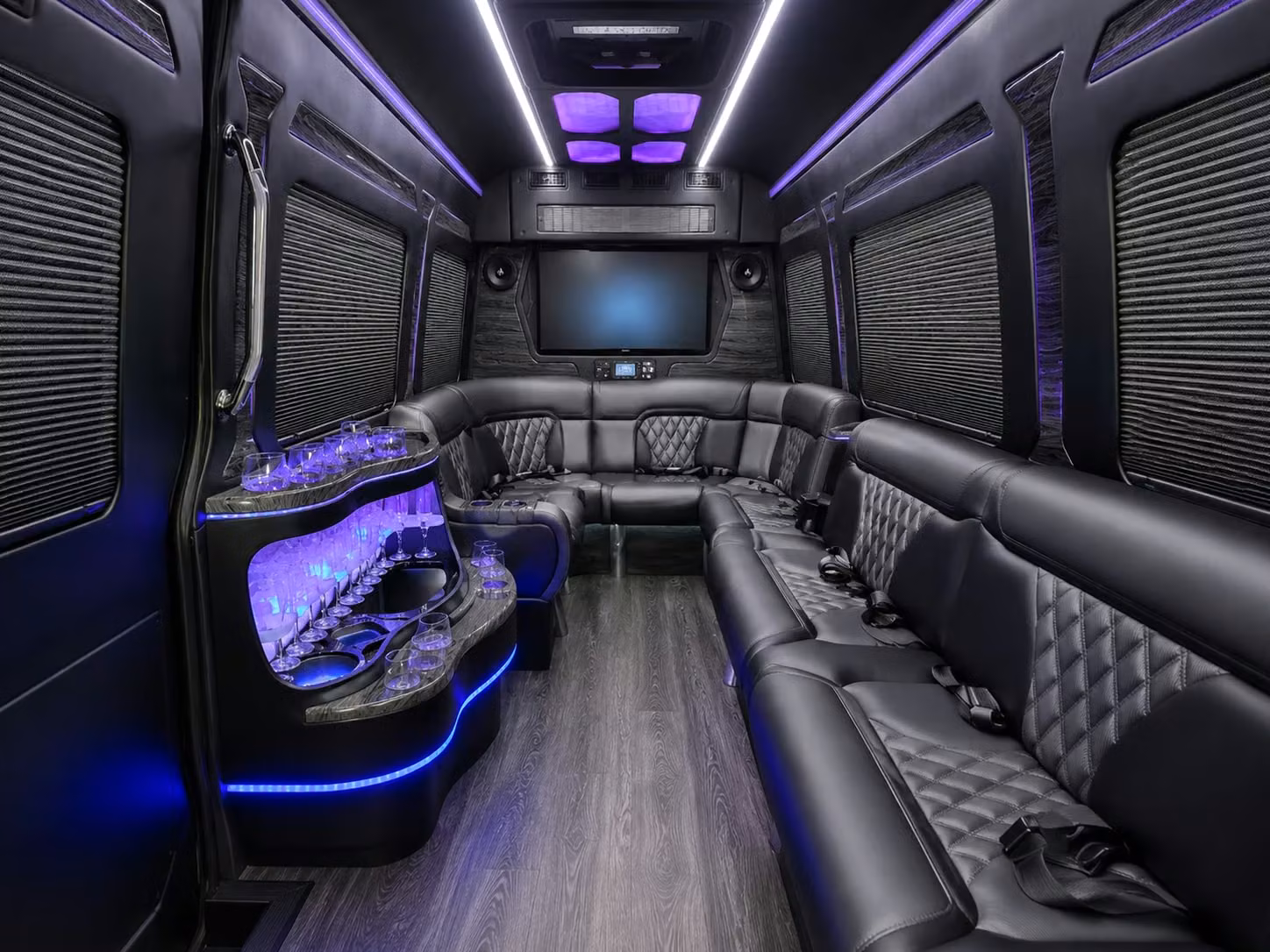 airport shuttle service for memphis international business travelers