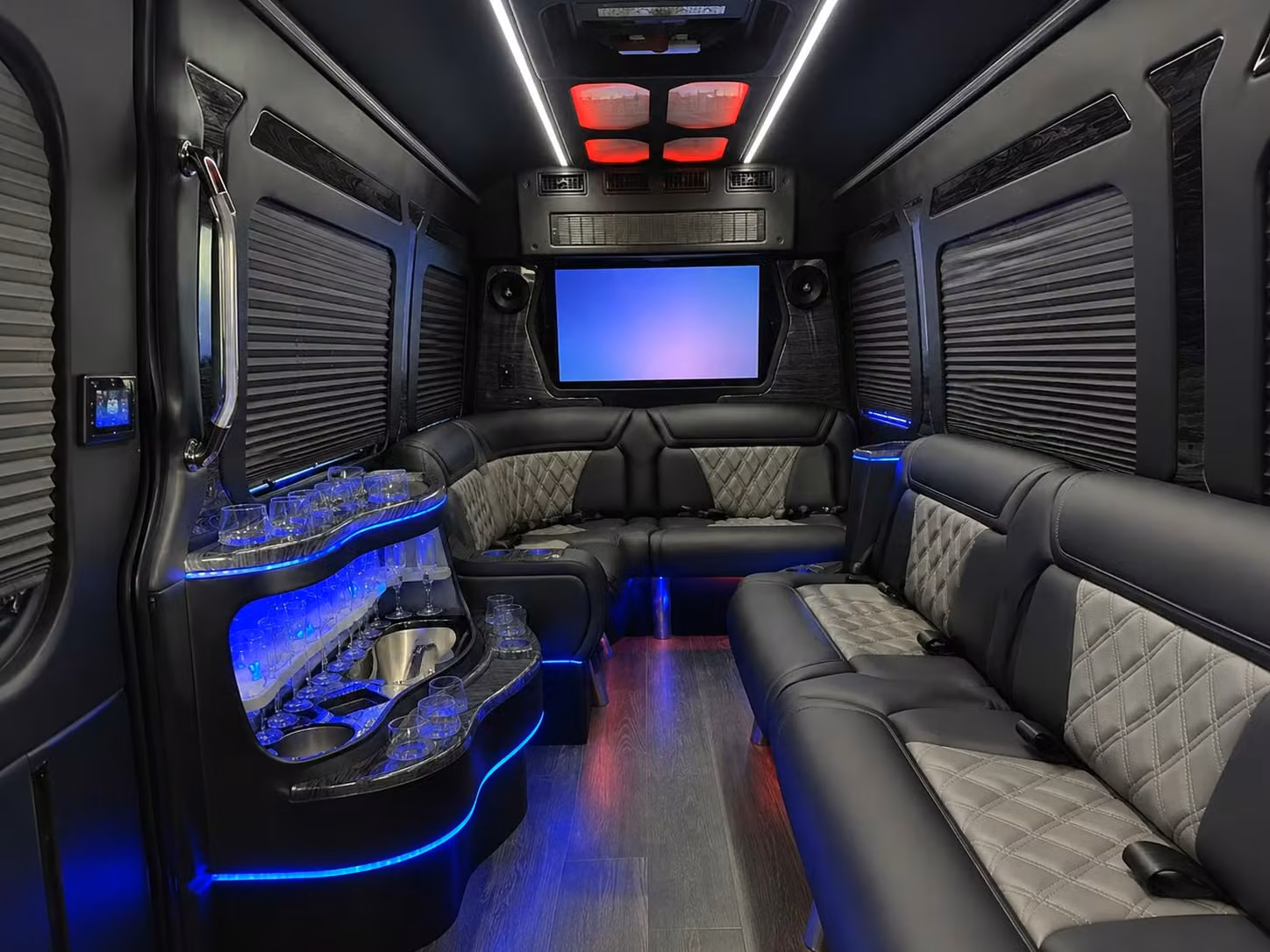 minglewood hall graceland soundstage and club venue shuttles for smaller groups