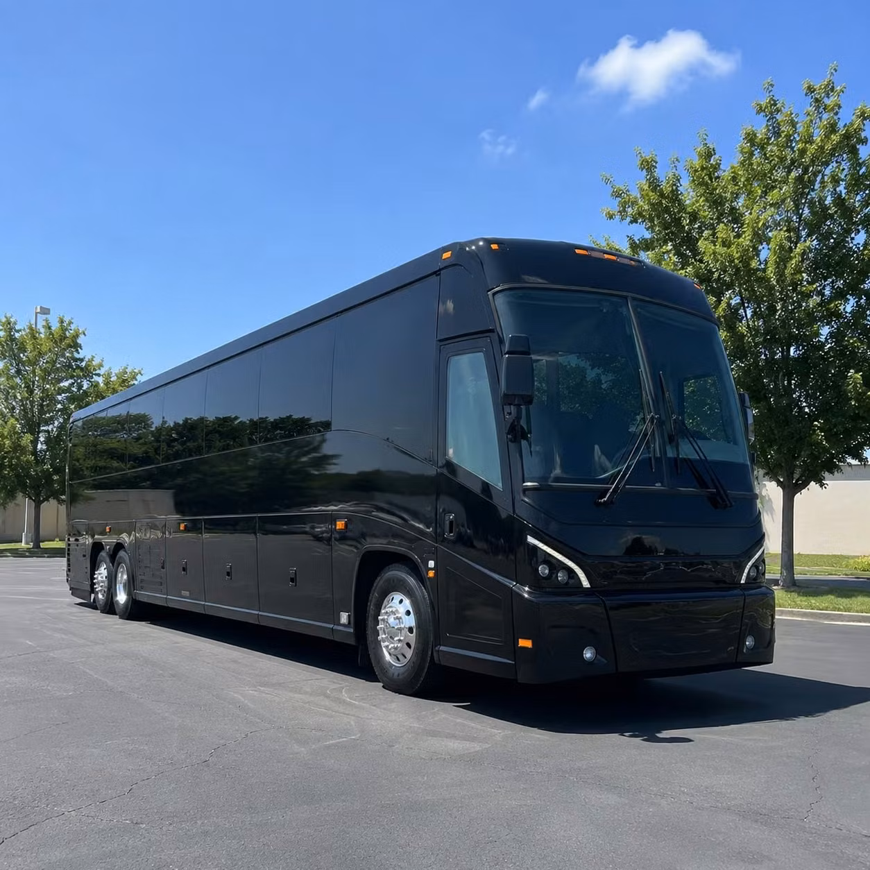 recurring employee shuttle programs for memphis manufacturers and industrial employers